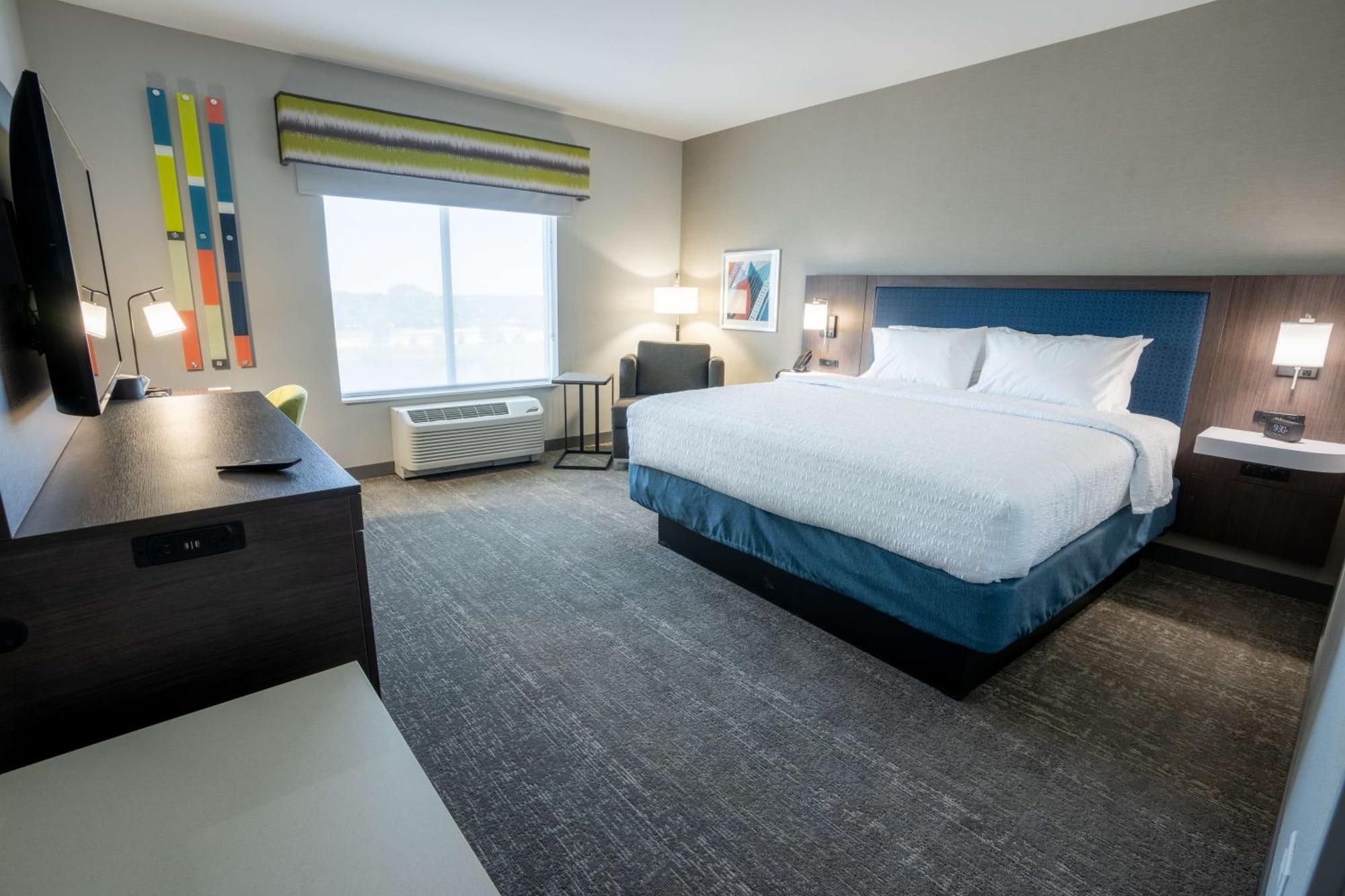 Hampton Inn By Hilton Huntley Chicago Exterior photo